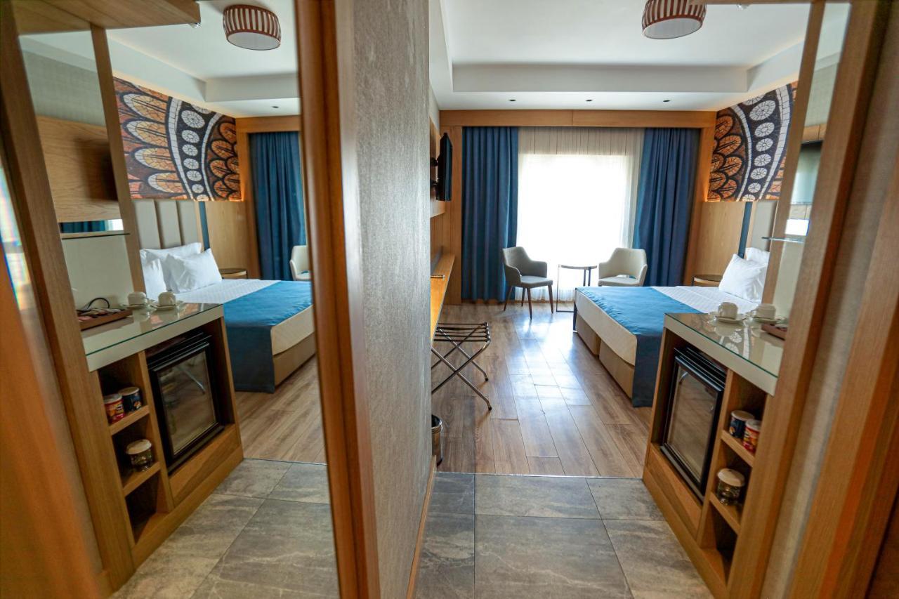 The Green Park Gaziantep Eksteriør billede A room at the hotel