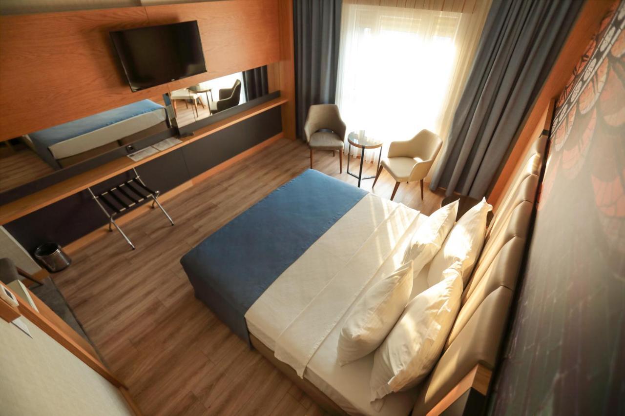 The Green Park Gaziantep Eksteriør billede A room at the hotel